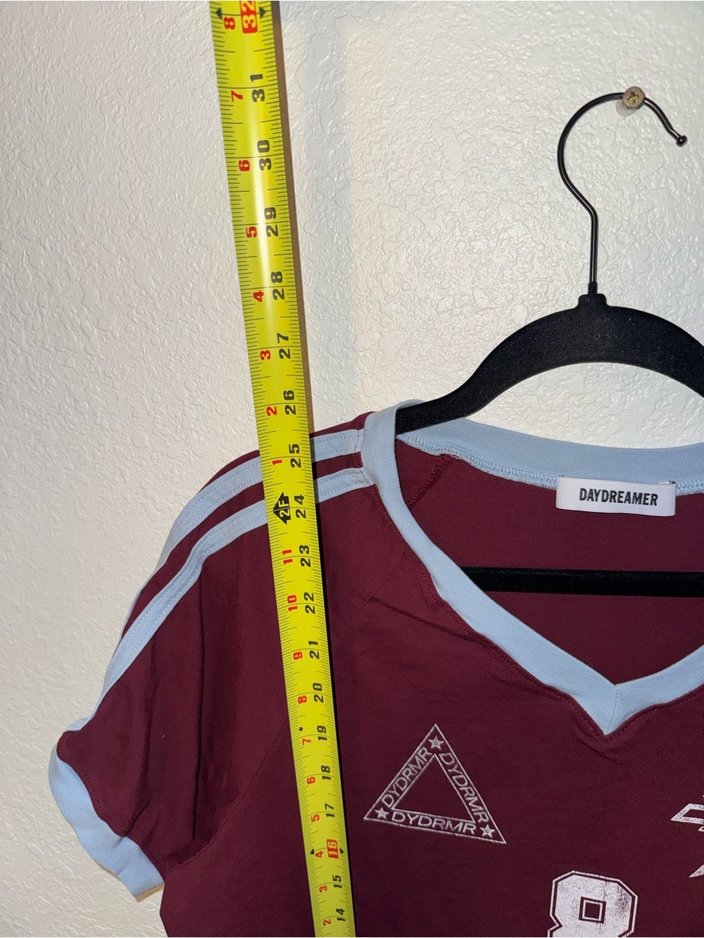 Daydreamer Burgundy V- Neck Raglan Sleeve Casual Boxy Graphic Club Tee Size M - Picture 5 of 8